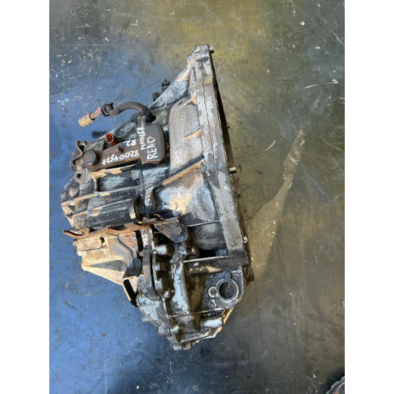 Механічна коробка передач Renault Master Opel Movano 2.5 CDTI 6-ст 8200457483
