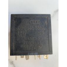 VAG реле керування склоочисником 4B0955531A