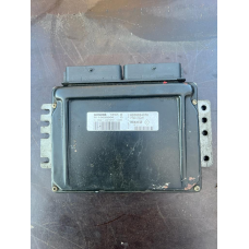 Блок керування двигуном комплект 1.4 8v Renault (RVI) 8200024376 7700110471