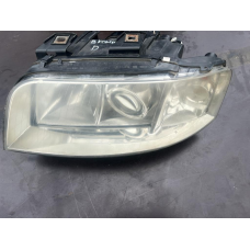 Фара передня ліва ксенон Audi A6 C5 1997-2004 15592300LI