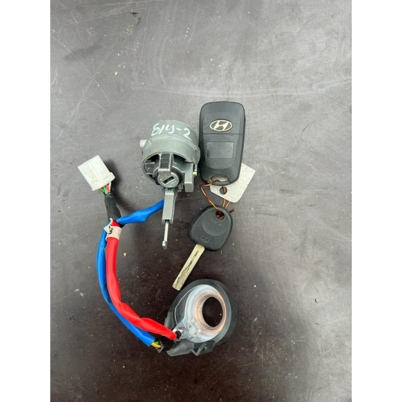 Замок запалювання Hyundai i30 819102L000