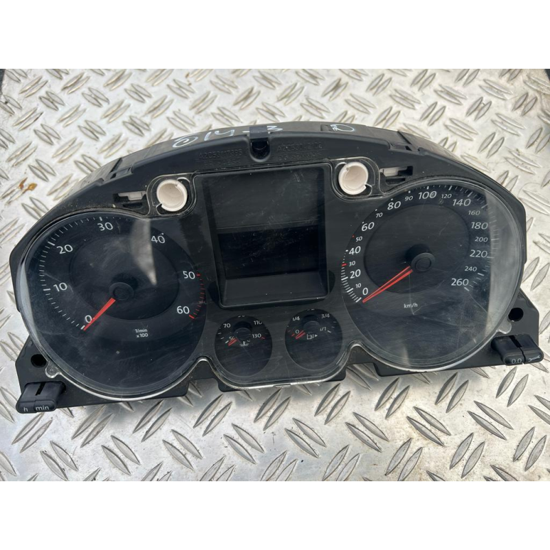 Щиток приладів VW Passat B6 TDI  3C0920852S, A2C53242424, V00020005743