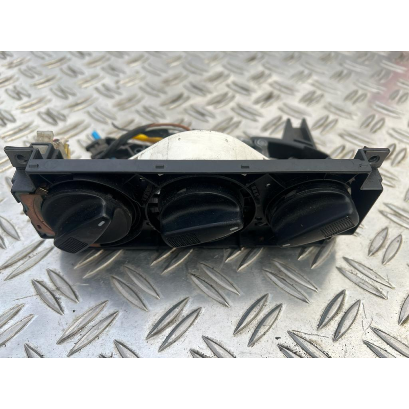 Блок керування опалювачем VW 1H0820045C