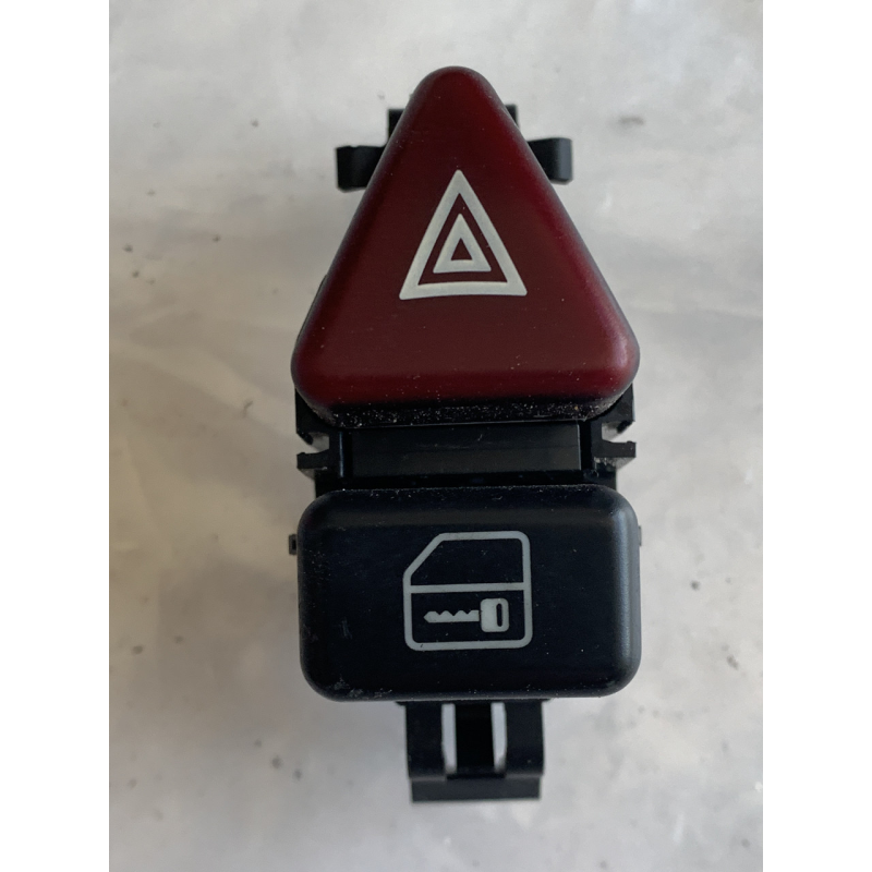 Кнопка аварійної сигналізації Mercedes A4148202010 A 414 820 20 10