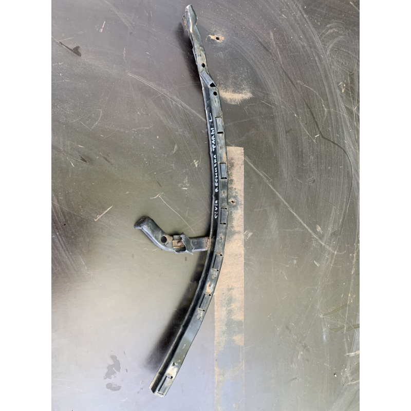 Напрямна під фару ліва Honda Civic 5D 71190SMGE00 Напрямна під фару ліва Honda Civic 5D 71190SMGE00