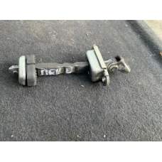 Обмежувач відчинення передніх дверей лівого Honda Civic 5D 72380SMGE01