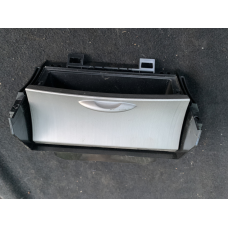Бардачок Honda Civic 5D 77500SMGG010