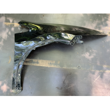 Крило переднє праве Honda Civic 5D