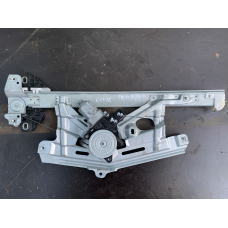 Механізм склопідіймача двері передньої правої Honda Civic 5D 72210SMGE01
