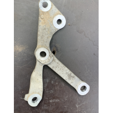Кронштейн балки Honda Civic 5D  50200SMGG05 передній правий