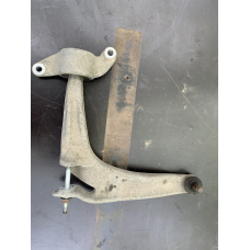 Важіль передньої підвіски нижній лівий Honda Civic 5D 51360SMGE05