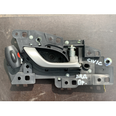 Ручка задніх правих дверей внутрішня  Honda Civic 5D 72120TBAA11ZA   72120-TBA-A11ZA