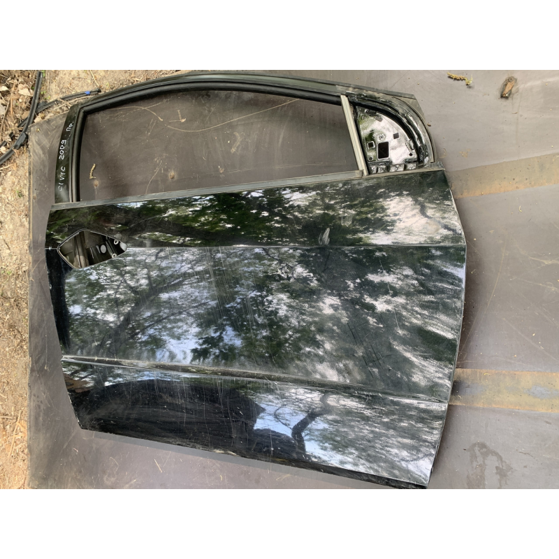 Двері передні права Honda CIVIC 5D 67010SMGE00ZZ