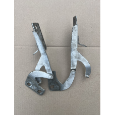 Петлі капота Citroеn Berlingo і Peugeot Partner