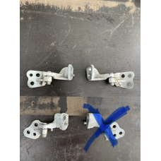 Петли передних дверей Ford Transit Custom  BK21V22811AF  BK21-V22810-AF  BK21-V22800-AF