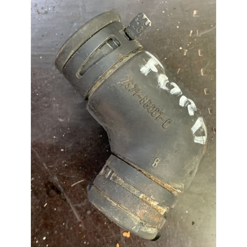 Патрубок охолодження Ford Mondeo III  2S71-8B081-C   2S718B081C