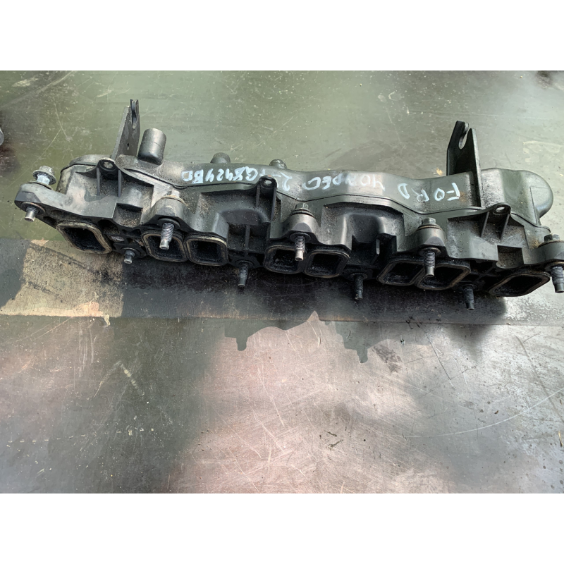 Колектор впускний Ford Mondeo 3 2.0 TDCI 2S7Q9424BD Колектор впускний Ford Mondeo 3 2.0 TDCI 2S7Q9424BD