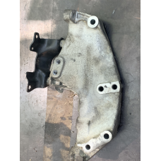 Кронштейн кріплення двигуна Renault Trafic 8200741758
