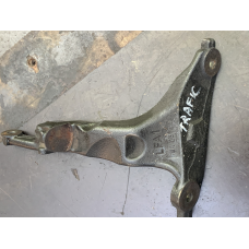 Кронштейн двигуна Renault Trafic 2.0dCI 895961