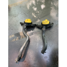 Патрубок оливзаливної горловини Renault Trafic /Opel Vivaro/Nissan Primastar 2.0dCI 8200523578 93857790