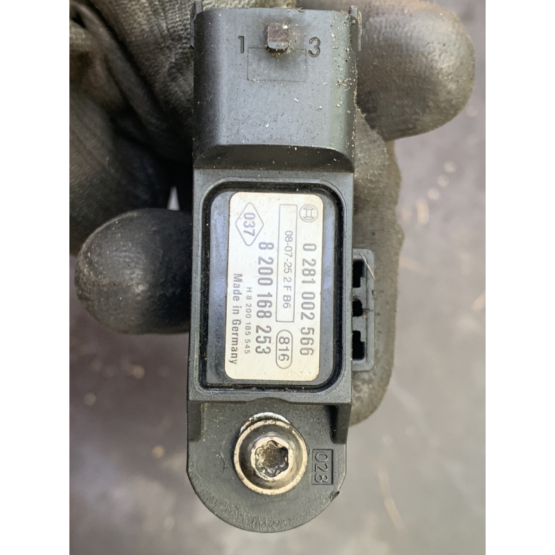 Датчик тиску наддуву Renault Trafic / Opel Vivaro /Nissan Primastar 2.0dCI 0281002566 8200168253 Датчик тиску наддуву Renault Trafic / Opel Vivaro /Nissan Primastar 2.0dCI 0281002566 8200168253