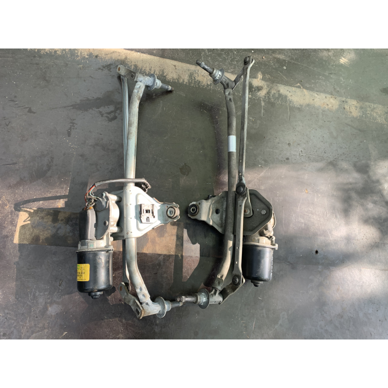Трапеція двірників із моторчиком Renault Trafic /Opel Vivaro/ Nissan Prinastar 2.0dCI 53554202