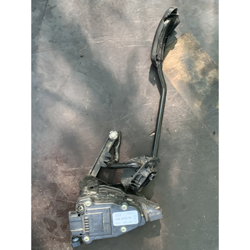 Датчик положення педалі акселератора (газа) Renault Kangoo 8200089851 Датчик положення педалі акселератора (газа) Renault Kangoo 8200089851
