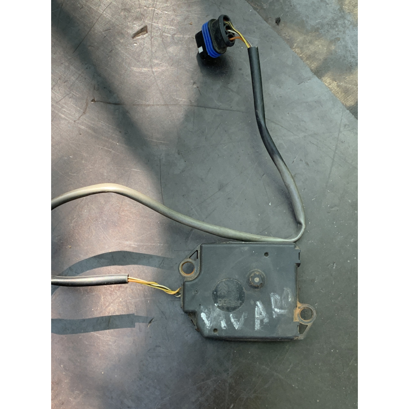 Кроковий двигун печілки Renault Trafic / Opel Vivaro / Nissan Primastar 16107220007 7701046055 91158688