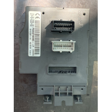 Блок комфорту Renault Trafic / Opel Vivaro / Nissan Primastar 8200790995 UCH-N3-G2005-X83 28121287-1A