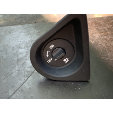 Вмикач пасажирської подушки безпеки на Renault Trafic/Opel Vivaro/ Nissan Primastar 93857386