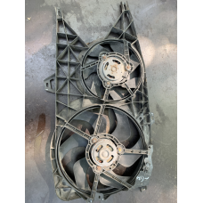 Дифузор радіатора з вентиляторами Renault Trafic/ Opel Vivaro/ Nissan Primastar  8200662042 1832072100