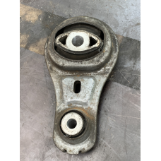 Подушка двигуна (Опора) нижня Renault Trafic  Opel Vivaro Nissan Primastar 8200725253-A 8200725253