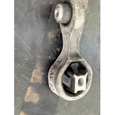Подушка кріплення двигуна Renault Trafic/ Opel Vivaro /Nissan Primastar 8200404271  326D06J