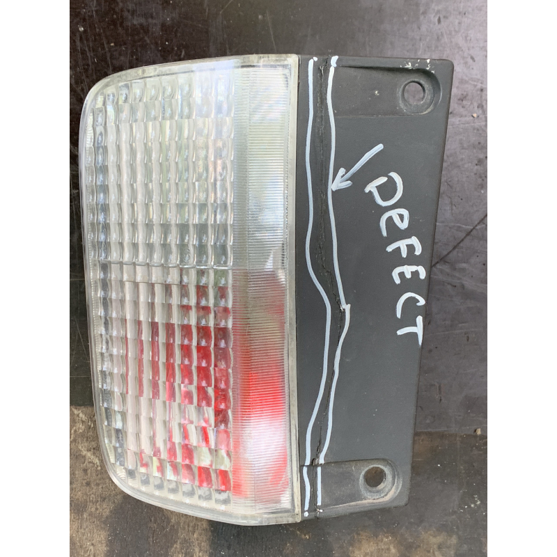 Задній протитуманний ліхтар (L) Renault Trafic / Opel Vivaro / Nissan Primastar 8200968070 93863598 Задній протитуманний ліхтар (L) Renault Trafic / Opel Vivaro / Nissan Primastar 8200968070 93863598