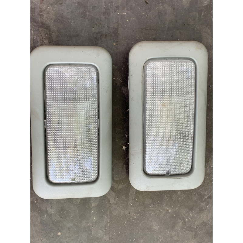 Плафон освітлення салону (кабіни) Renault Trafic / Opel Vivaro / Nissan Primastar 8200418969 08896801 Плафон освітлення салону (кабіни) Renault Trafic / Opel Vivaro / Nissan Primastar 8200418969 08896801