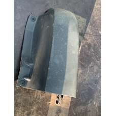 Клич правий верхній (на ліхтар) Renault Trafic /Opel Vivaro/ Nissan Primastar 8200229880 3850668