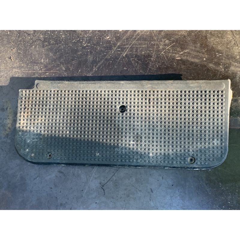 Декоративна накладка порога права Renault Trafic /Opel Vivaro / Nissan Primastar 8200041184  91166247