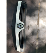 Решітка радіатора Renault Trafic 8200426365