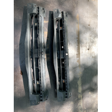 Решітка радіатора внутрішня Renault Trafic / Opel Vivaro / Nissan Primastar 620300102R 93857535 GM 9385753