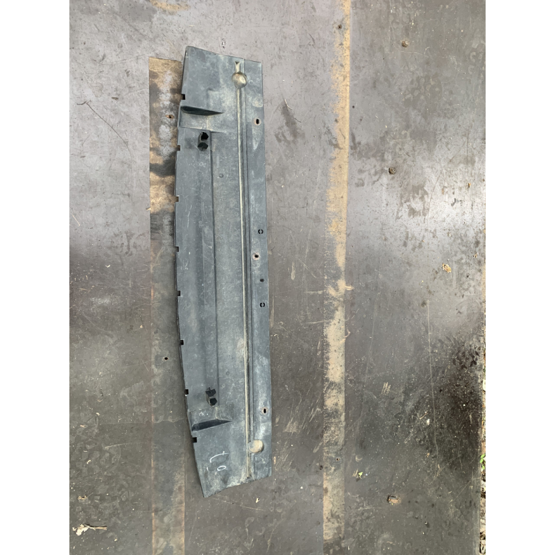 Захист радіатора нижня Renault Trafic /Opel Vivaro /Nissan Primastar 93160220 7701052555