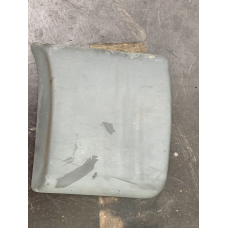 Молдинг стійки кузова правий Renault Trafic /Opel Vivaro /Nissan Primastar 8200326371 8200036101 91165351