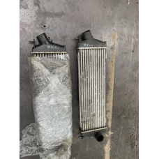 Інтеркулер (радіатор інтеркулера) Renault Trafic /Opel Vivaro /Nissan Primastar 8200411160 GM 93854162