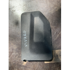 Заглушка стійки задньої правої Renault Trafic /Opel Vivaro / Nissan Primastar 9813513277