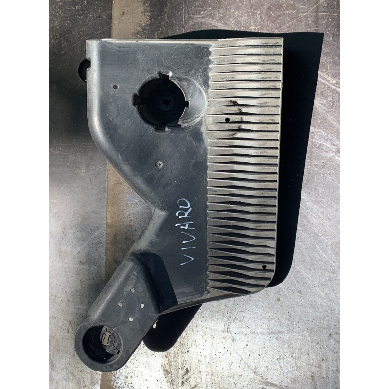 Захист бака Renault Trafic /Opel Vivaro /Nissan Primastar 9816482080 Захист бака Renault Trafic /Opel Vivaro /Nissan Primastar 9816482080