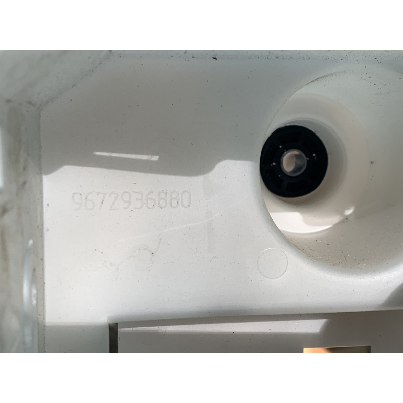 Корпус блока запобіжників Renault Trafic /Opel Vivaro / Nissan Primastar 9672936880