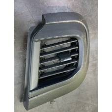 Дефлектор повітряний  Renault Trafic /Opel Vivaro /Nissan Primastar 98085956ZD  9808595677