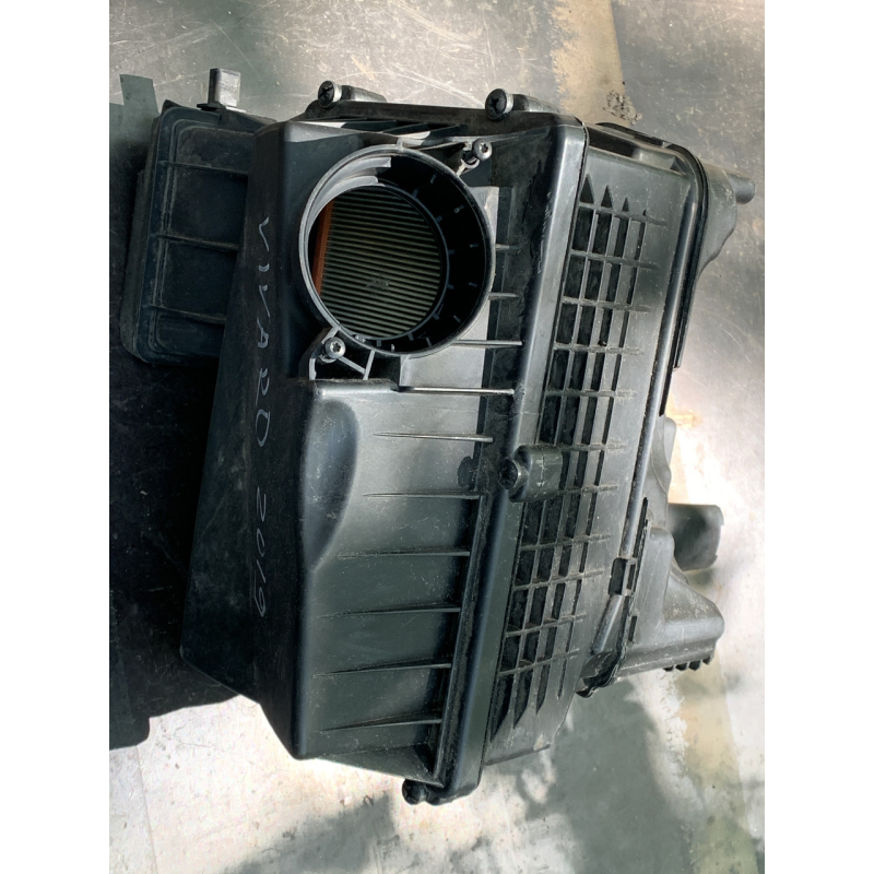 Корпус повітряного фільтра Renault Trafic/Opel Vivaro/Nissan Primastar 9676423480