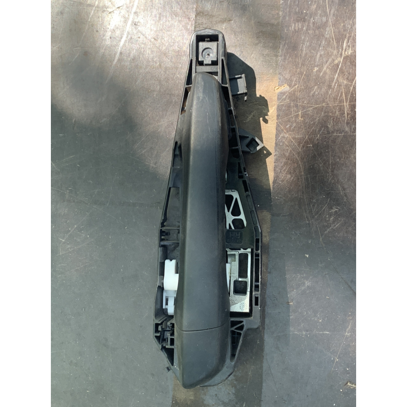 Ручка дверей зовнішня передня права Renault Trafic /Opel Vivaro / Nissan Primastar 9688834080 Ручка дверей зовнішня передня права Renault Trafic /Opel Vivaro / Nissan Primastar 9688834080