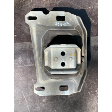Кронштейн подушка коробки Renault Trafic /Opel Vivaro /Nissan Primastar 98212574809673768580 17357R01
