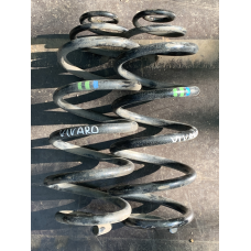Пружина підвіски задня Renault Trafic /Opel Vivaro /Nissan Primastar 550202870R 8200168005